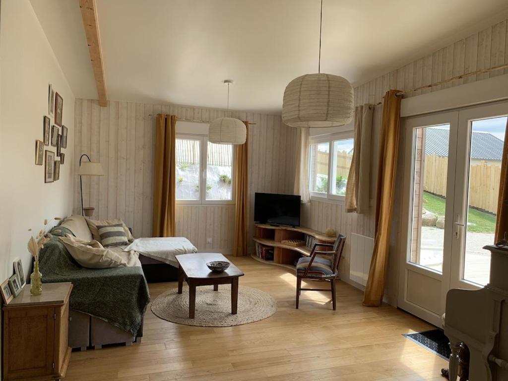Charmante Maison De Campagne En Pierres Et Bois Sartilly-Baie-Bocage Εξωτερικό φωτογραφία